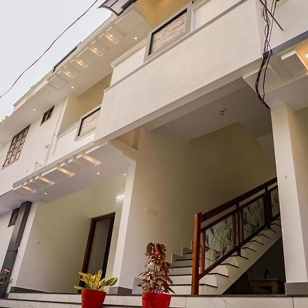 Shimano Square Guest House Varkala Bagian luar foto