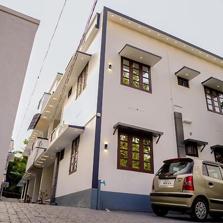 Shimano Square Guest House Varkala Bagian luar foto