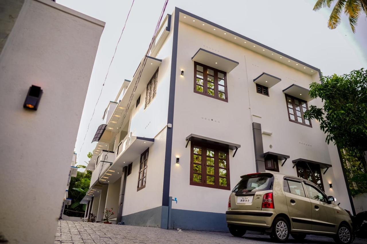 Shimano Square Guest House Varkala Bagian luar foto