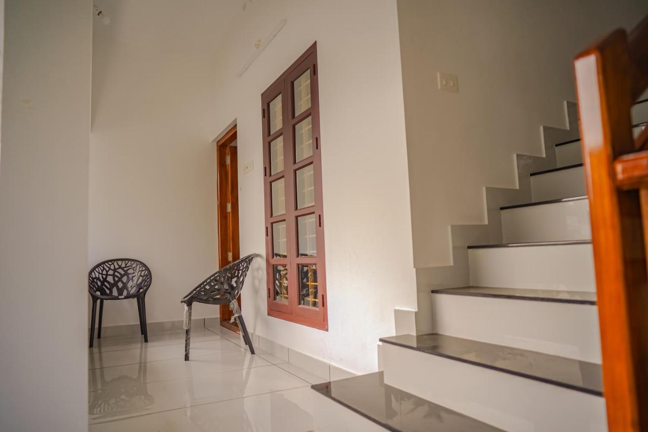 Shimano Square Guest House Varkala Bagian luar foto