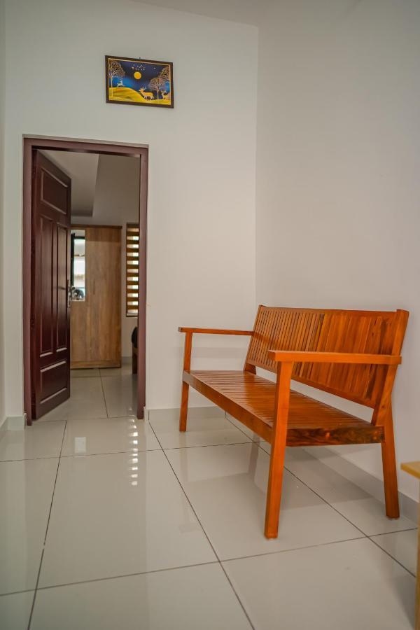 Shimano Square Guest House Varkala Bagian luar foto