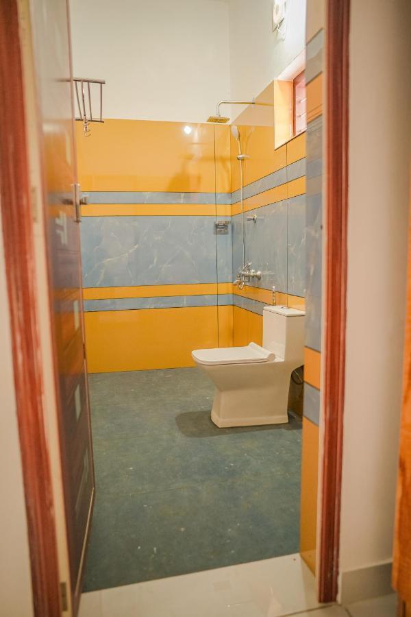 Shimano Square Guest House Varkala Bagian luar foto