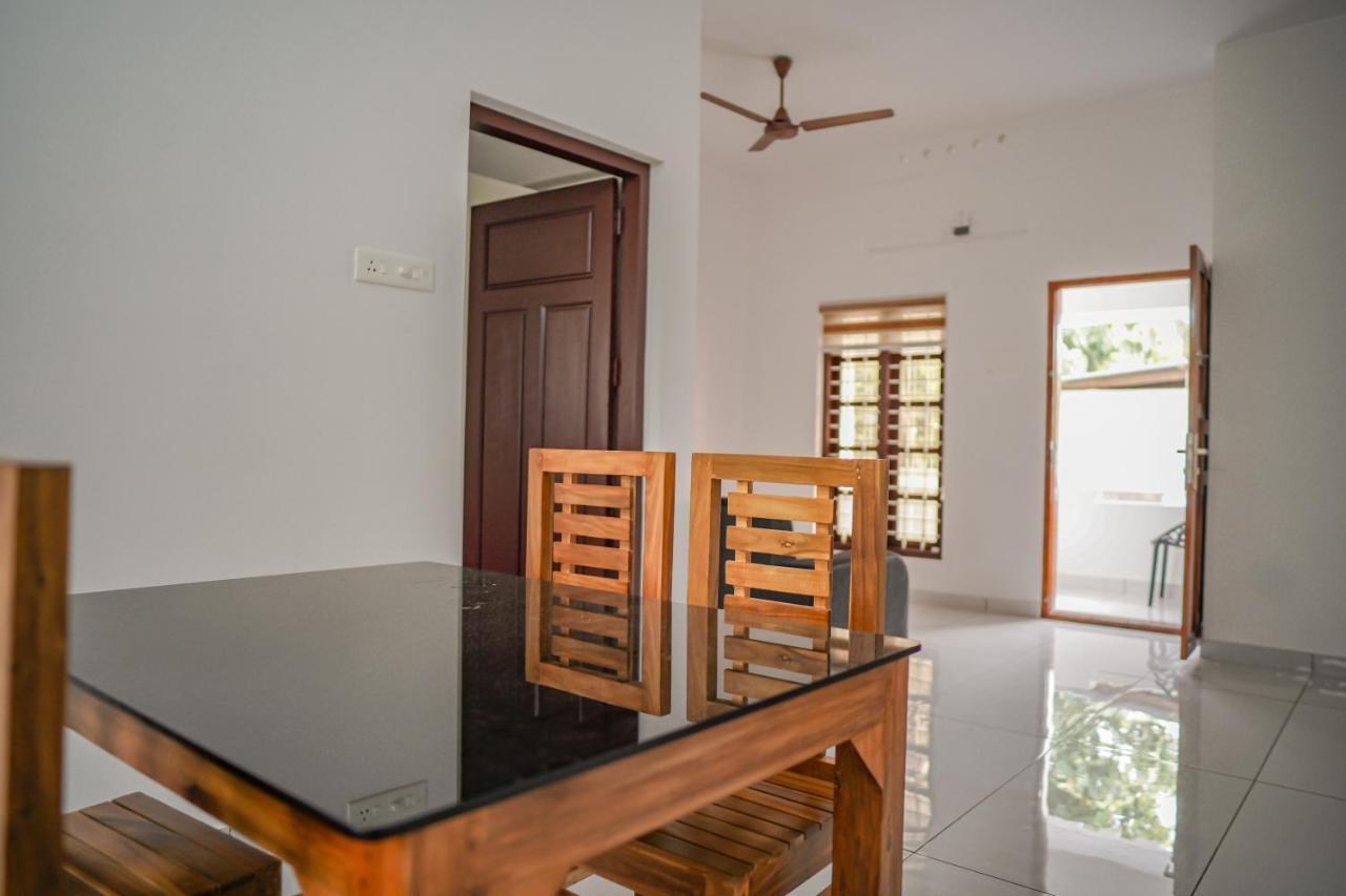 Shimano Square Guest House Varkala Bagian luar foto