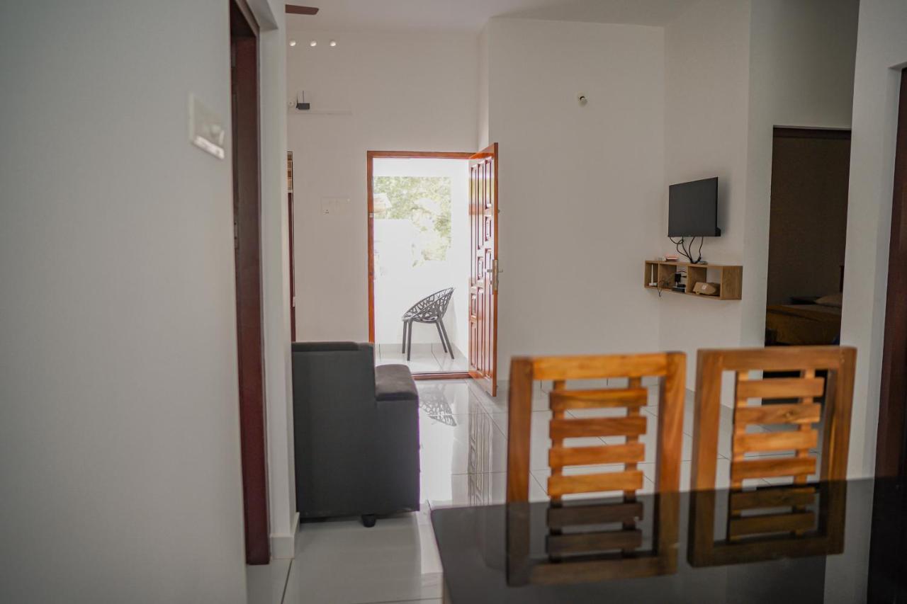 Shimano Square Guest House Varkala Bagian luar foto