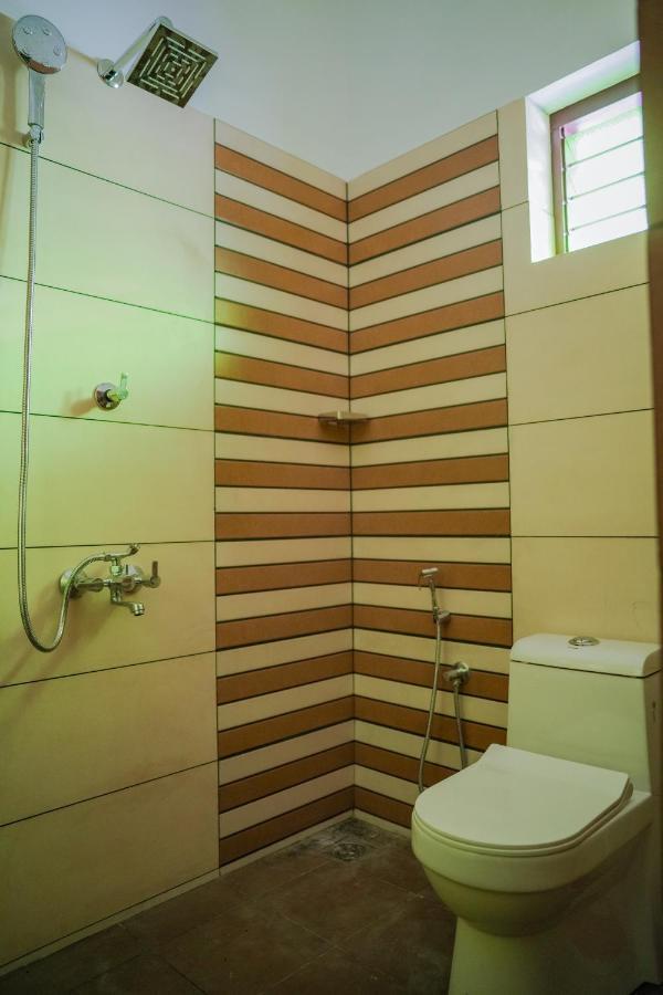 Shimano Square Guest House Varkala Bagian luar foto